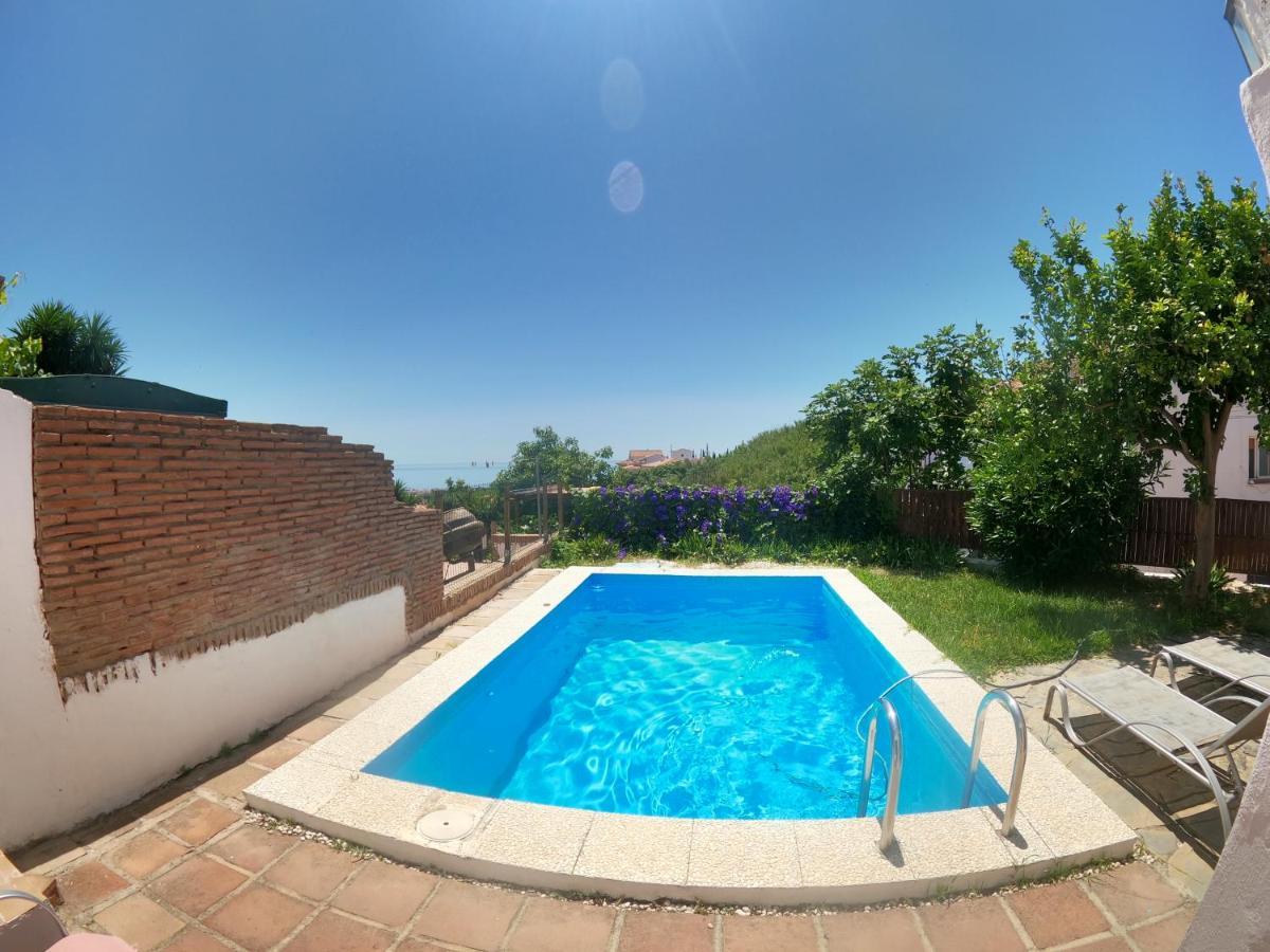 Private Pool Apartment Манилва Екстериор снимка